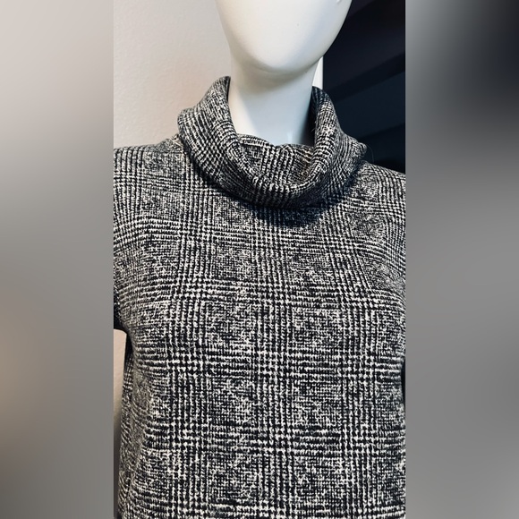 J.Crew Mercantile Funnel Neck Fleece Pullover Plaid Black White size L - Picture 4 of 9